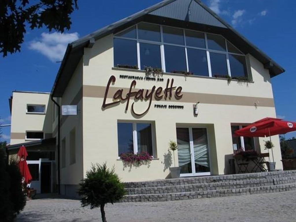 Restauracja Lafayette Pokoje Goscinne Zelow Экстерьер фото